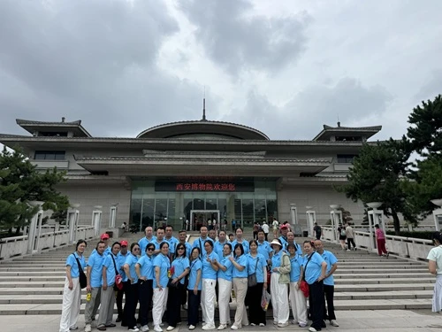 Hubei Kangning esplora l'antica capitale Xi'an per il team building 2026